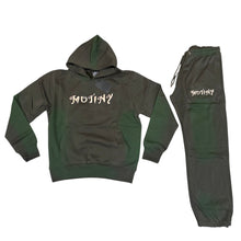 Load image into Gallery viewer, Mutiny “Venom” Sweatsuit (Forest Green)
